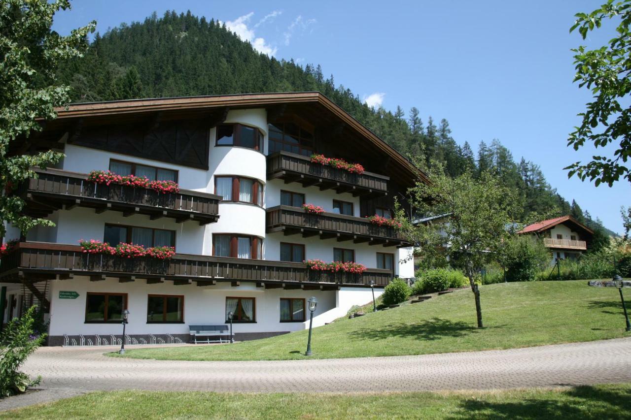 Апартаменты Haus Montana Эльбигенальп Экстерьер фото